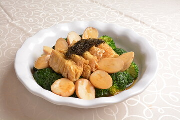 stir fried broccoli vegetable with assorted mushroom vegetarian luo han halal asian menu