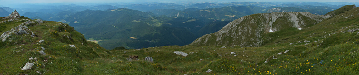 Fototapeta na wymiar View of mountain panorama from Oetscher in Austria, Europe 