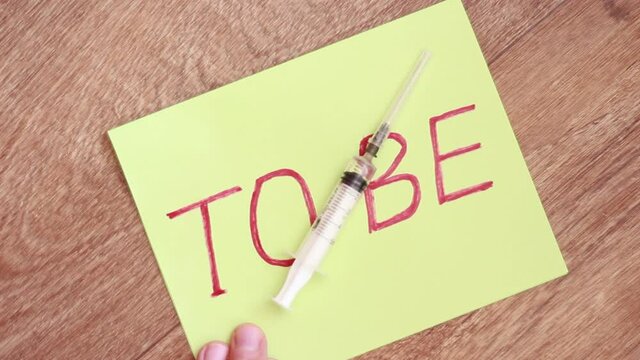 Syringe and memo to be