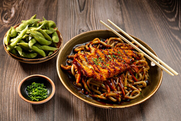 japanese noodles with crispy chicken and edamame
