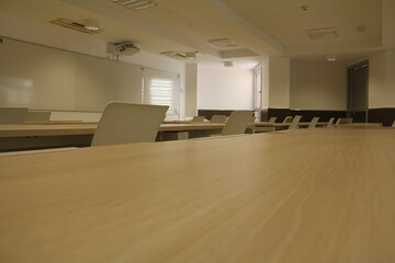 Aulas preparadas para el inicio de curso con seguridad.