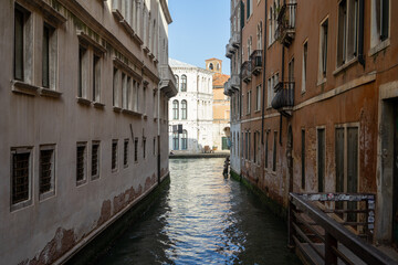 Fototapeta na wymiar Street view in Venice, Italy