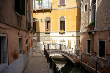 Fototapeta na wymiar Street view in Venice Italy