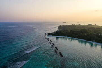 Obraz premium Aerial view, Kuredu with beaches and Palmtrees, Lhaviyani Atoll, Maldives, Indian Ocean, Asia