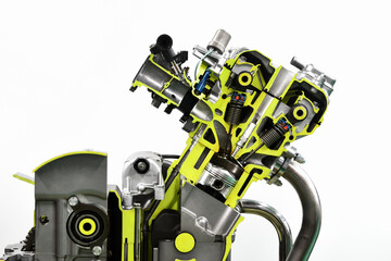 バイクエンジンのカットモデル