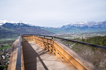 Holzsteg in Vaduz