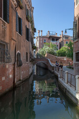 Venezia. Dorsoduro. Veduta posteriore di Palazzo Dario con giardino da fondamenta e ponte San...