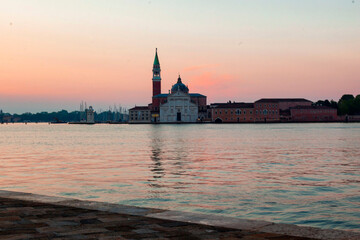 Fototapeta na wymiar Venezia. San Giorgio Maggiore all'alba riflesso nel Bacino di San Marco
