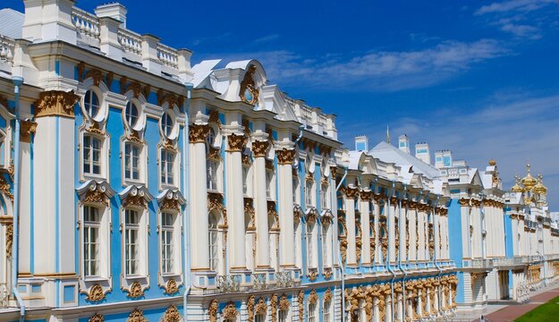 The Catherine Palace (Yekaterininskiy dvorets) is a Rococo palace in Tsarskoye Selo (Pushkin), used to be a summer residence of the Russian tsars