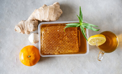 Mixtures of honey, ginger, and garlic that are useful in the cold and refreshing for the body
