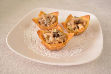 deep fried crispy wanton skin in bird nest shape with assorted mushroom and cheese Hong Kong dim sum snack menu
