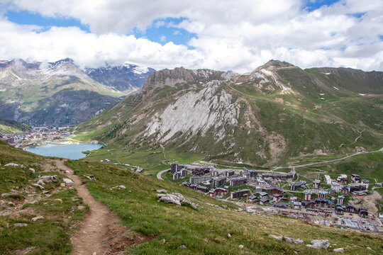tigne le lac ville