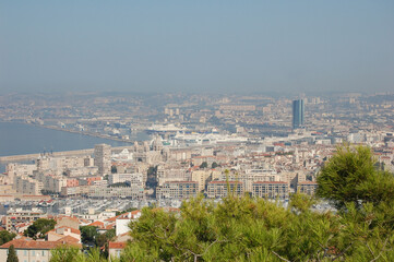 Fototapeta na wymiar view of the Marseille