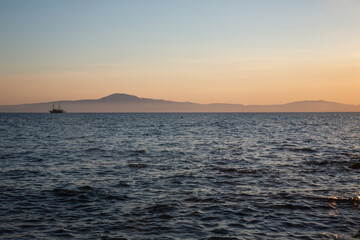 Obraz premium Idyllic sunset at the gulf of Kalamata-amotpsheric and scenic seascape