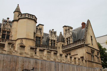 Fototapeta na wymiar cluny mansion in paris (france) 