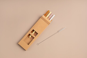 Reusable glass drinking coktail straws with cleaning brush