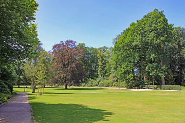 Fototapeta na wymiar Zeven: Stadtpark Zeven an der Aue Mehde (Niedersachsen)