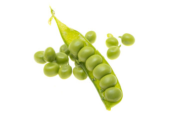 green peas isolated