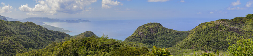 Fototapeta na wymiar Mahe island panorama