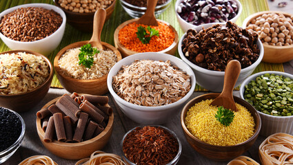Composition with different kinds of dry food products