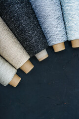 Set of colored yarn for knitting on cone