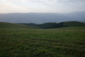 Obraz premium travel to sunny day in mountains