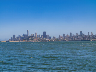 Fototapeta premium Sunny view of the San Francisco skyline from Alcatraz island
