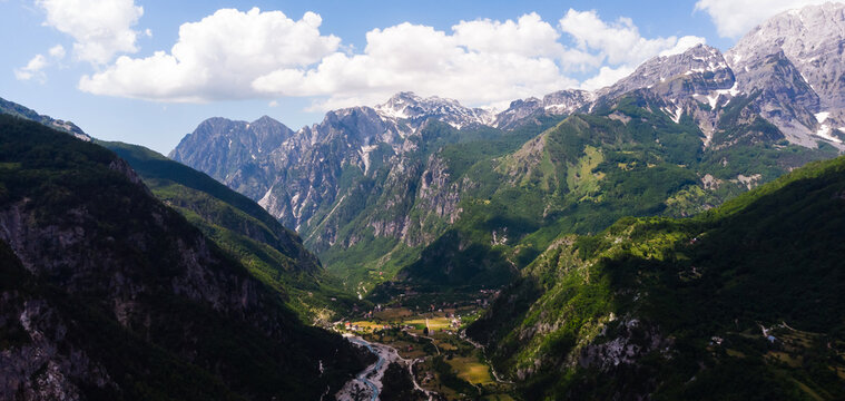 Mountain peak scenery in the clouds