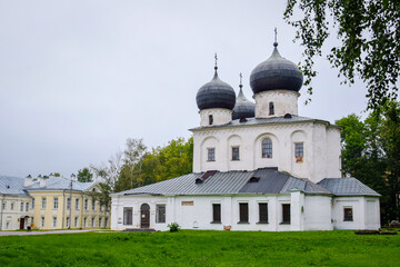 Fototapeta na wymiar Orthodox church in Antoniev Monastery in Veliky Novgorod