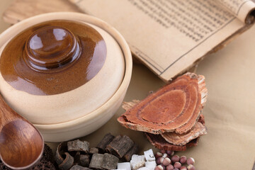 Chinese medicine uses Chinese herbal medicine to treat diseases