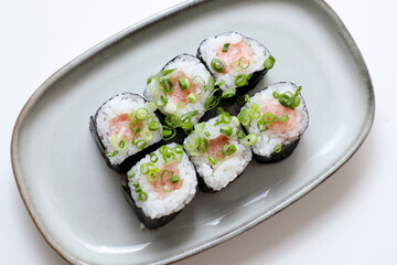 市販のネギトロ巻