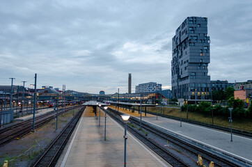 Meret Oppenheim Hochhaus et Bahnhof SBB, Basel, Suisse