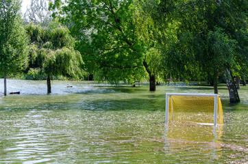 Crue du lac de Neuch&acirc;tel au Landeron, Suisse