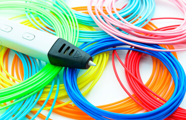 3D printing pen on various colored PLA filaments