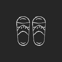 Taiwanese slippers chalk white icon on dark background.Traditional walking shoes. Warm weather feet protection. Asian summertime footwear. Isolated vector chalkboard illustration on black
