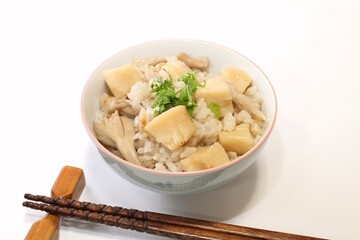 ホタテの炊き込みご飯（バター醤油風味）