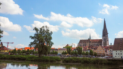 Fototapeta na wymiar View of the old town of Regensburg