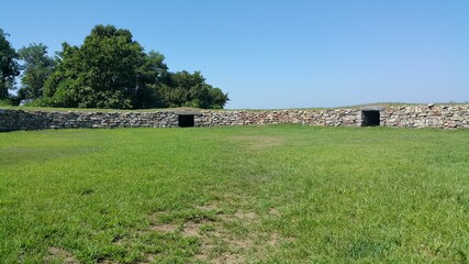 전통적인 군사 방어 기지