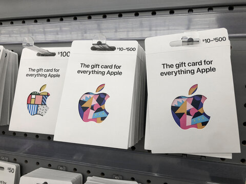 Gift Card Everything Apple Stock Photos and Pictures - 6 Images