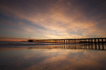 Fototapeta na wymiar Spectacular California Coast Sunsets along the Beach and Harbors