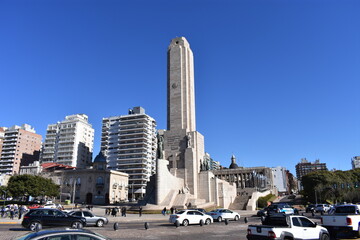 Ciudad de Rosario con su maravilloso monumento a la bandera Argentina
