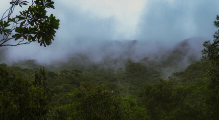 Fototapeta na wymiar cloudy mountains