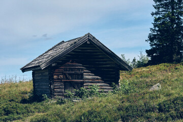 Obraz premium Small summer farm house of Knaiseter, Hurdal, Norway.