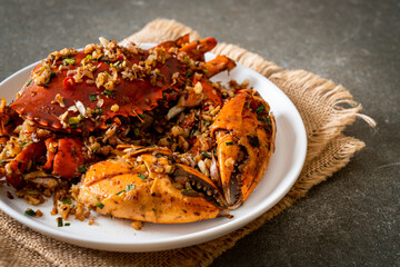 Stir Fried Crab with Spicy Salt & Pepper © topntp