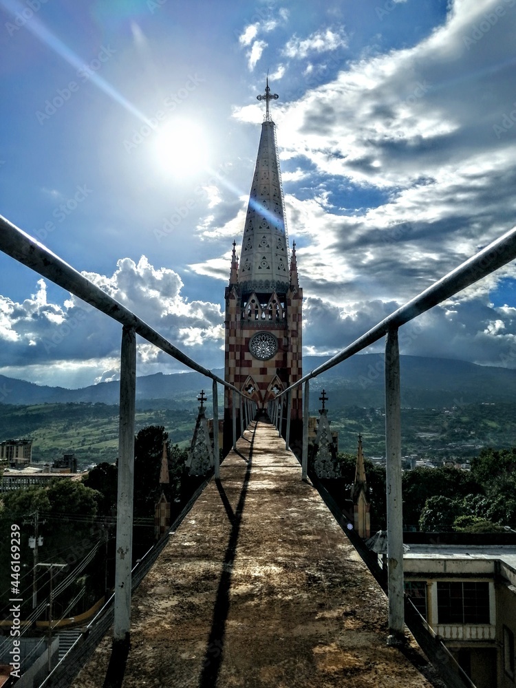 Wall mural torre de iglesia en san cristobal - tachira - venezuela