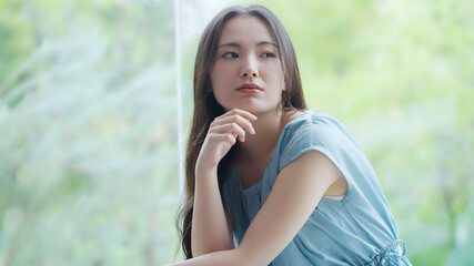 若い女性・夏・美容・ビューティー