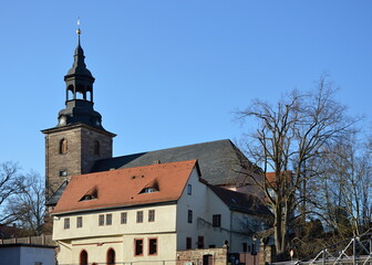 Fototapeta na wymiar Historische Kirche in der Altstadt von Bad Berka, Thüringen