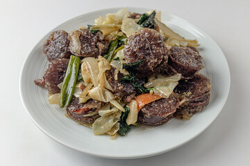 stir-fried sundae on a white background