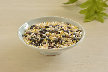 雑穀　五穀　黒米　きび　大麦　はと麦　アマランサス