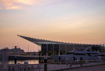 Fototapeta premium Dubai, UAE - 07.19.2021 Sunset in Dubai harbor. Outdoors